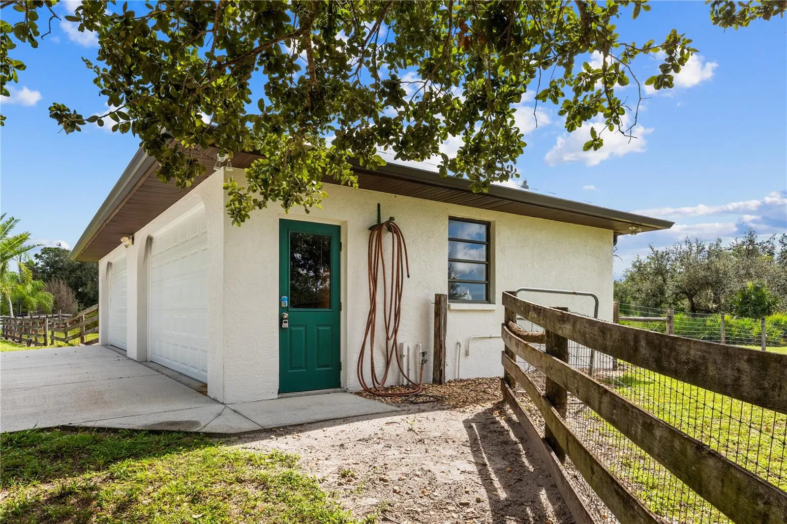 5204 BLACKJACK CIR