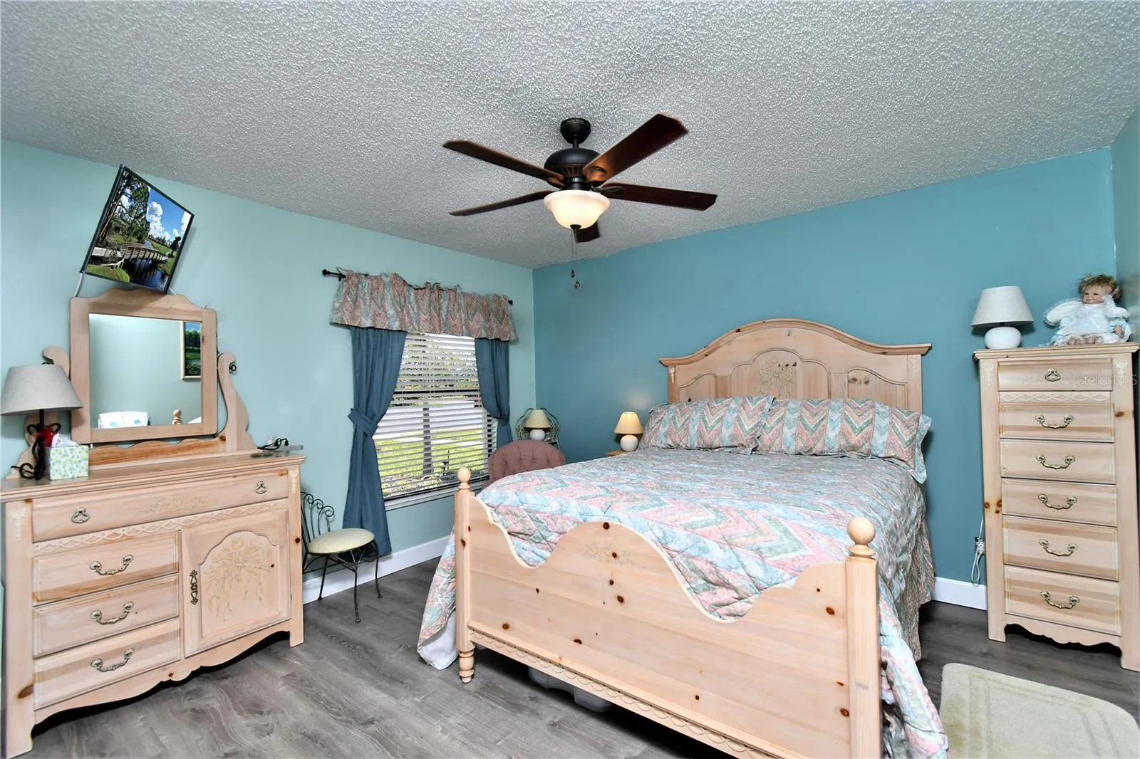 3011 MATECUMBE KEY RD #4, #4
