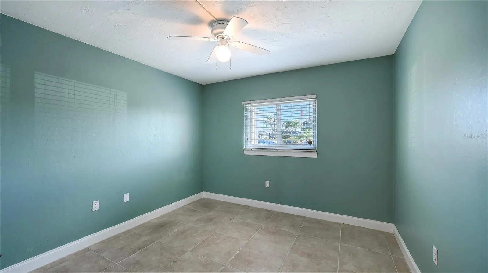 25275 RAMPART BLVD #104, #104