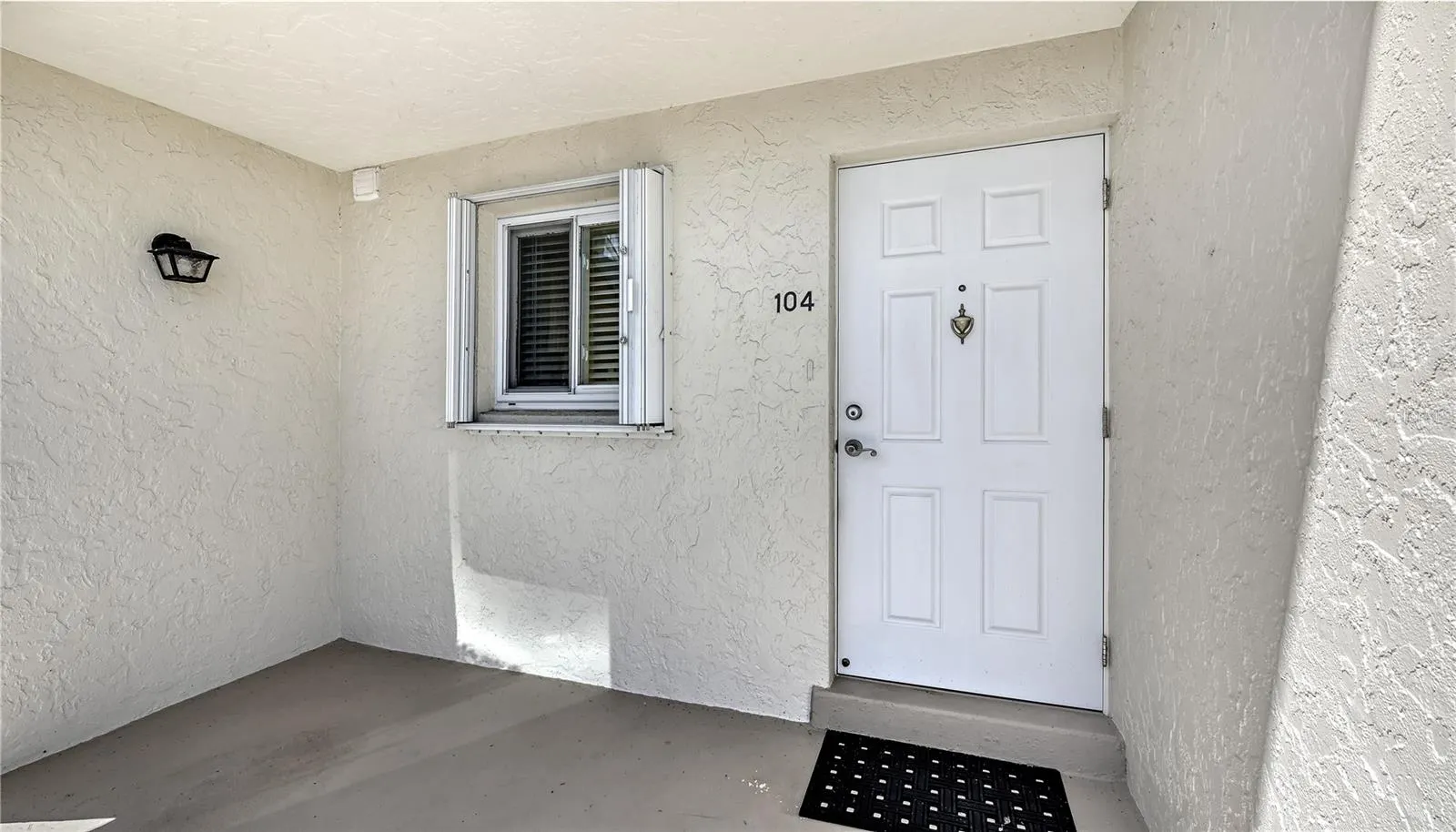 25275 RAMPART BLVD #104, #104
