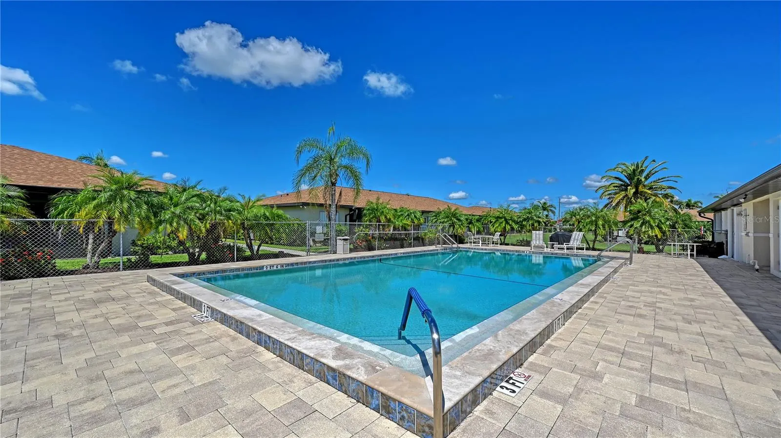 25275 RAMPART BLVD #104, #104