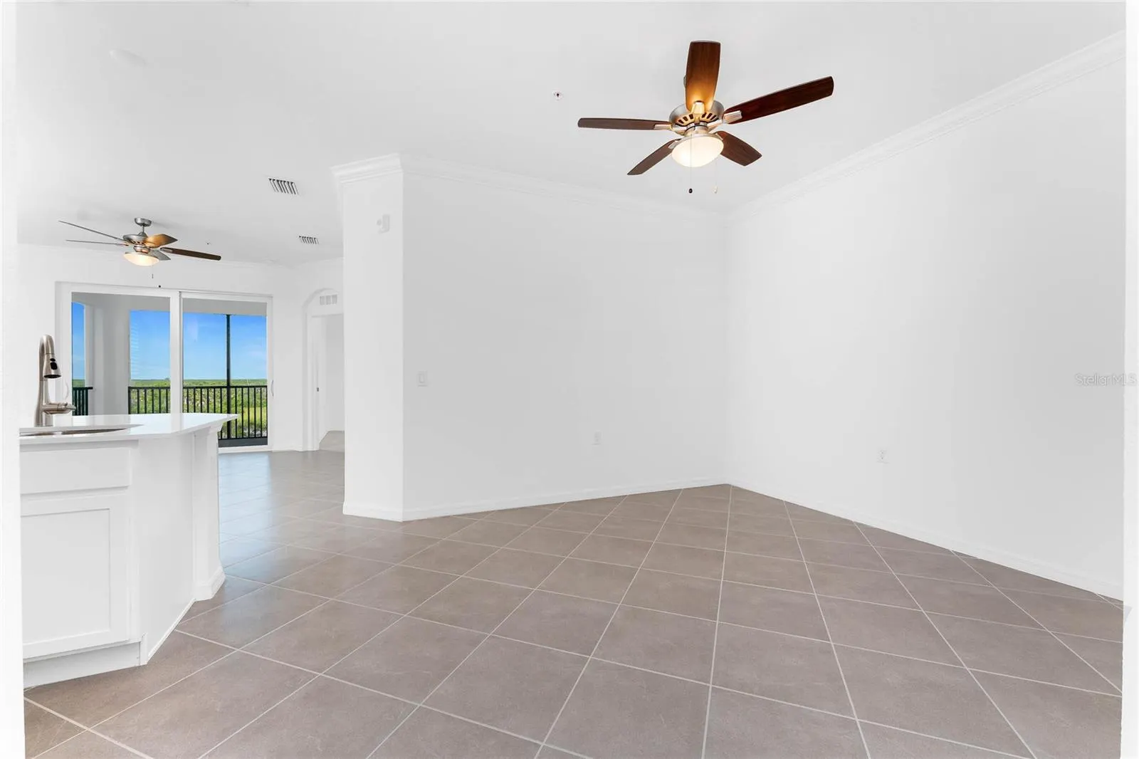 14121 HERITAGE LANDING BLVD #731, #731
