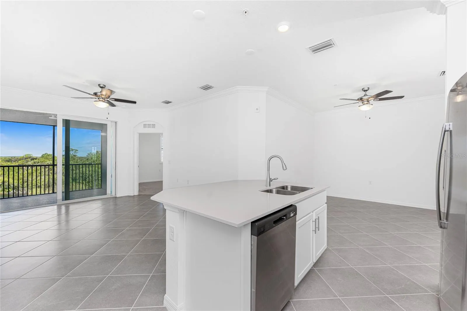 14121 HERITAGE LANDING BLVD #731, #731