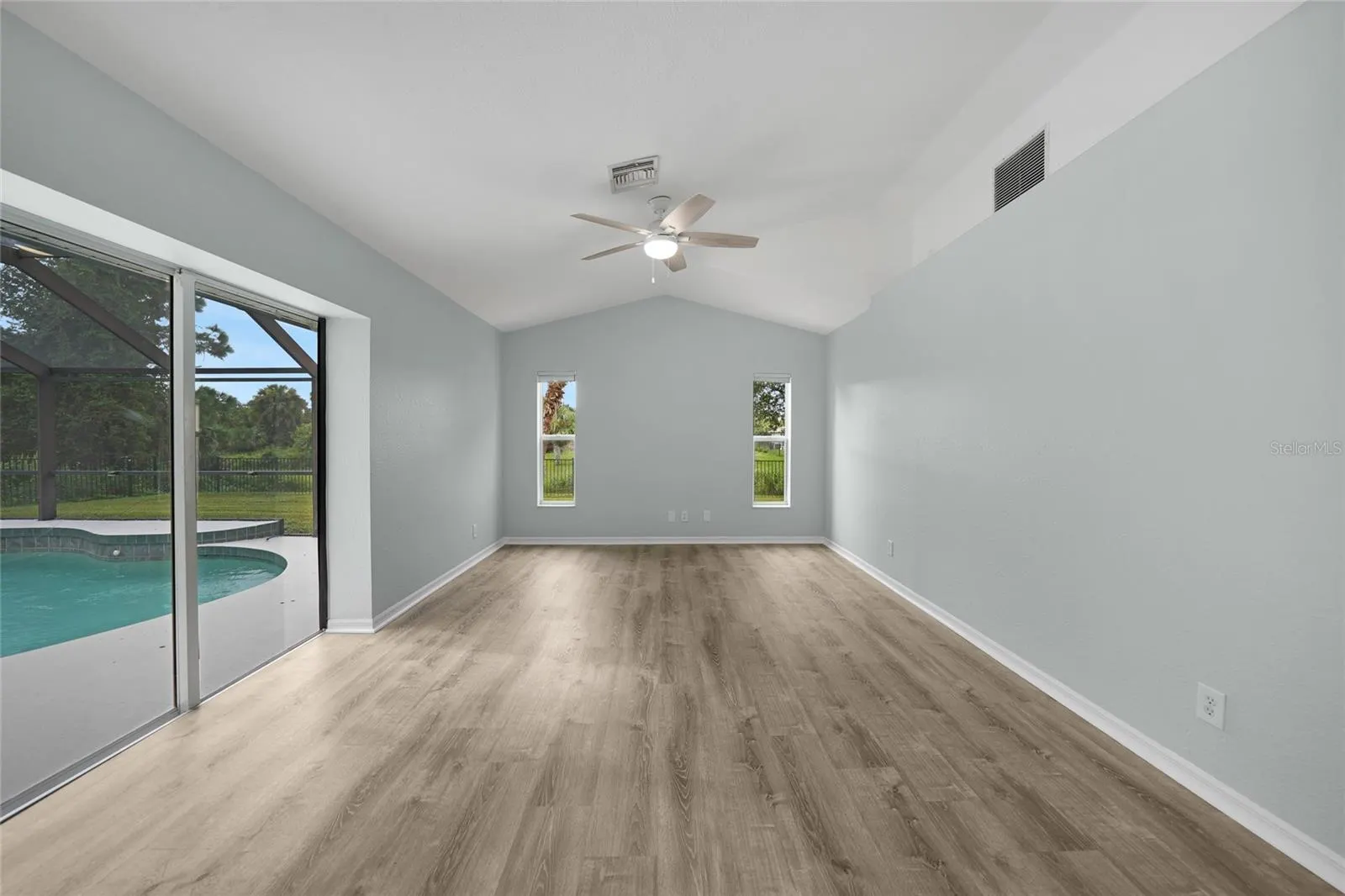 2733 JABLO CIR