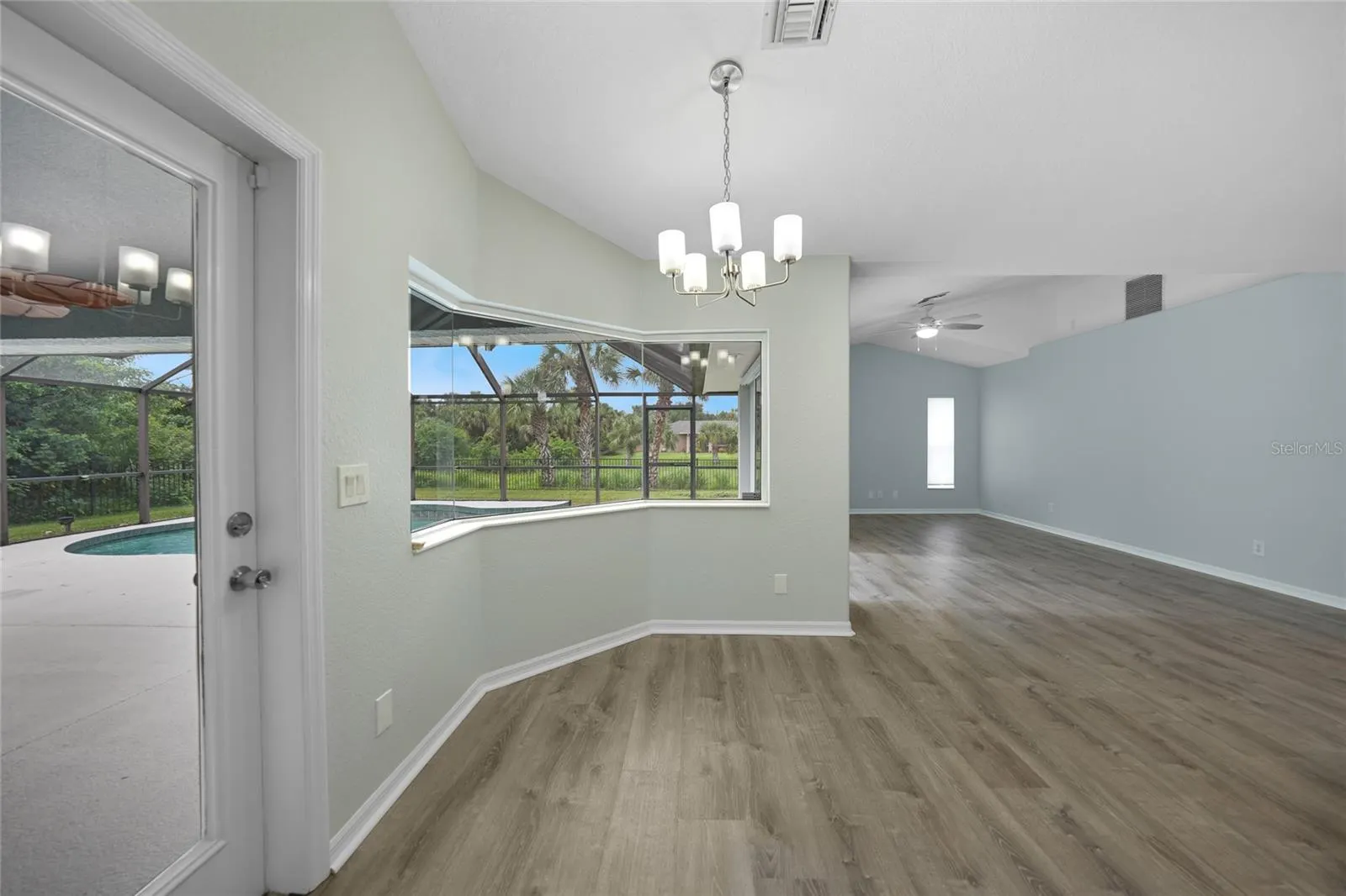 2733 JABLO CIR