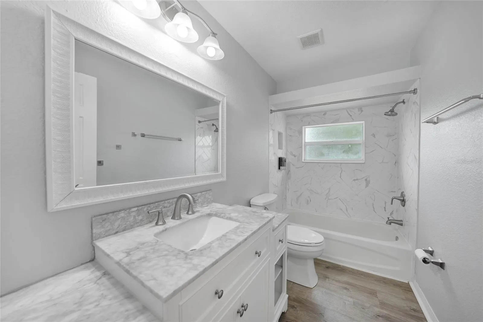 2733 JABLO CIR