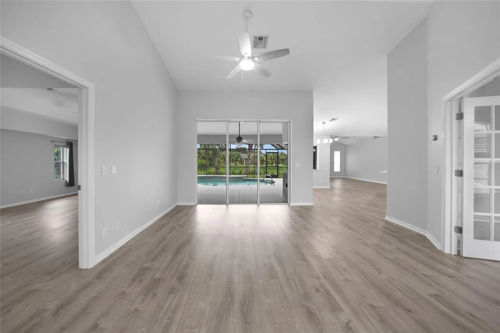 2733 JABLO CIR