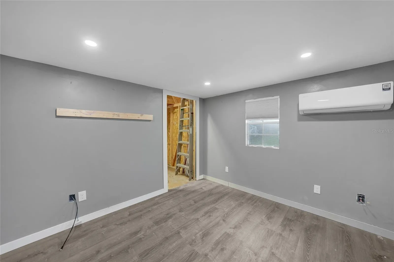 2733 JABLO CIR