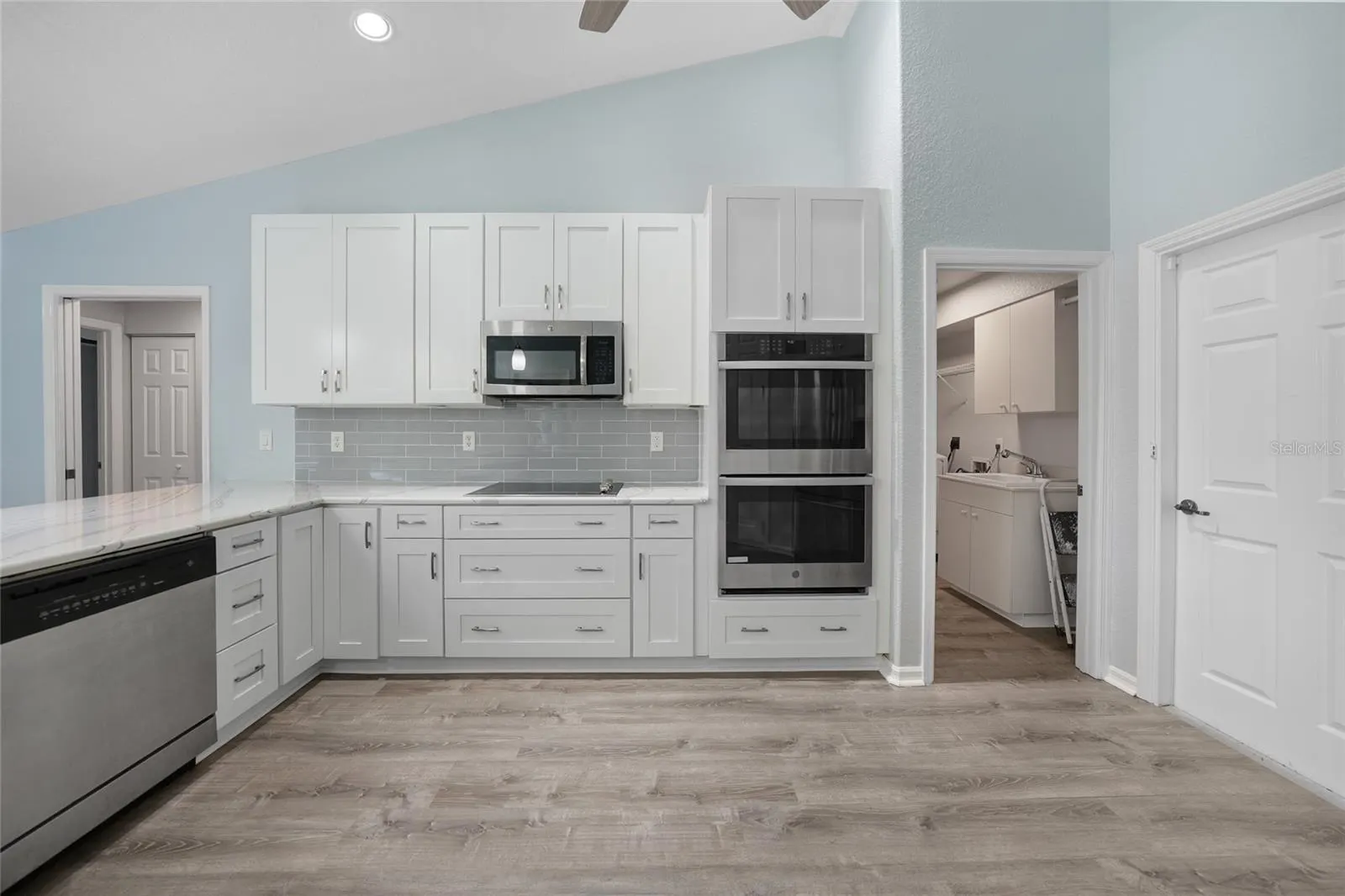 2733 JABLO CIR