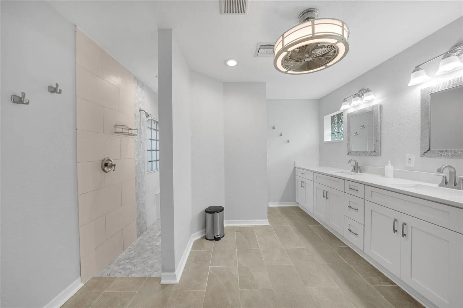 2733 JABLO CIR