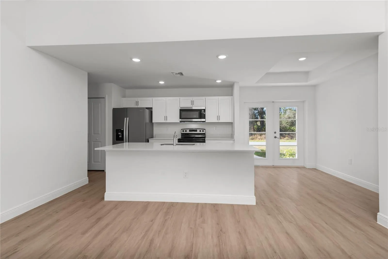 5221 MOJAVE AVE