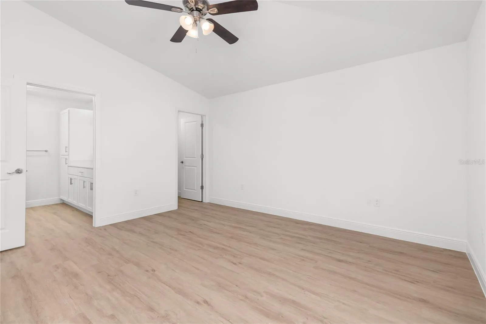 5221 MOJAVE AVE