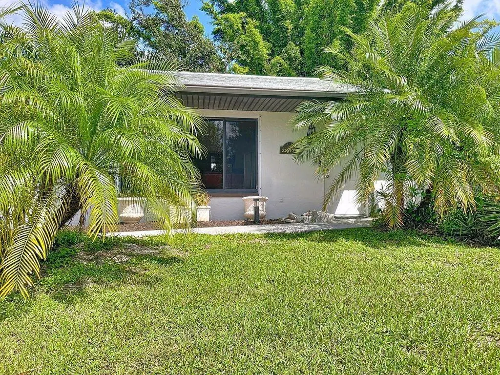 28474 COCO PALM DR