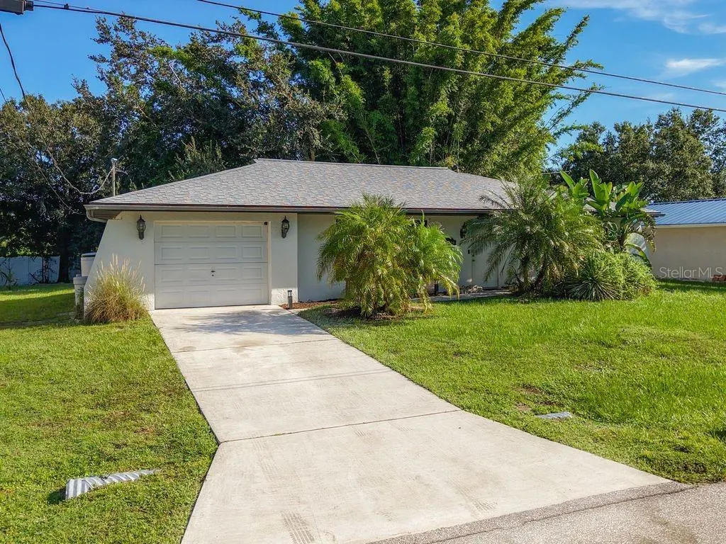 28474 COCO PALM DR