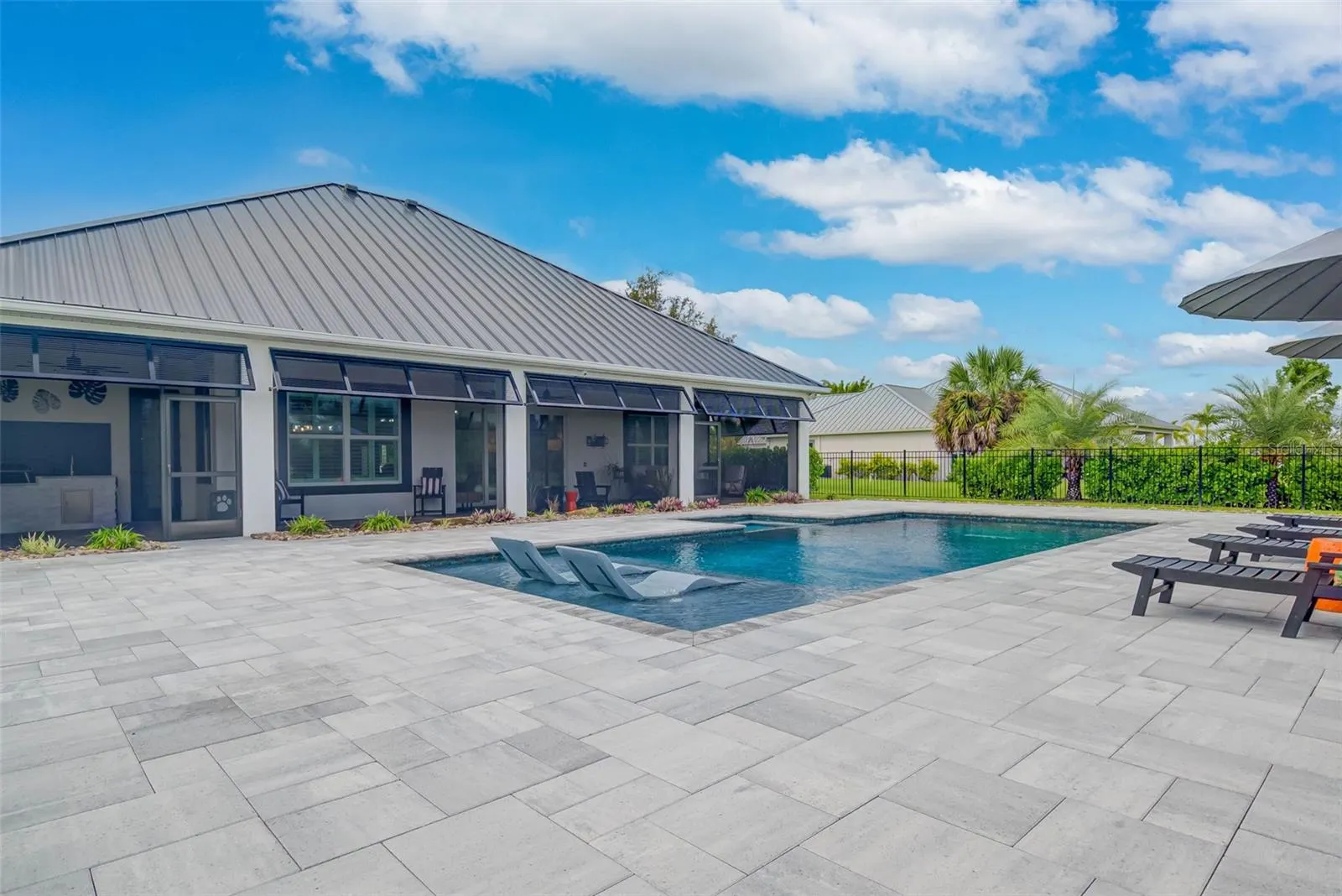 28984 GIN LN