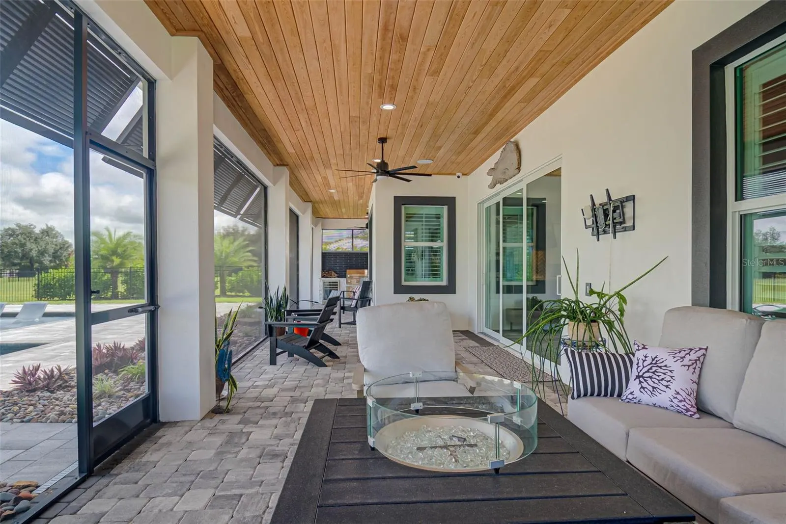 28984 GIN LN
