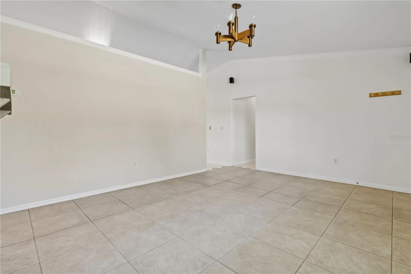 10 BALDUR DR