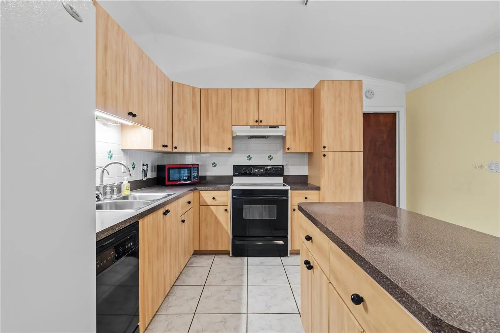 10 BALDUR DR