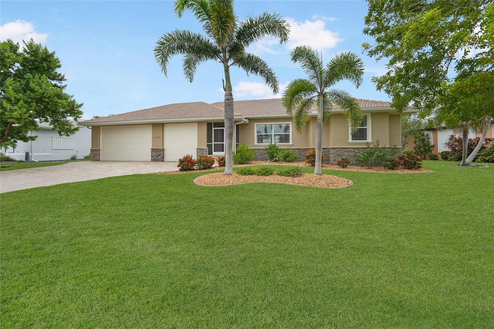 3829 BORDEAUX DR