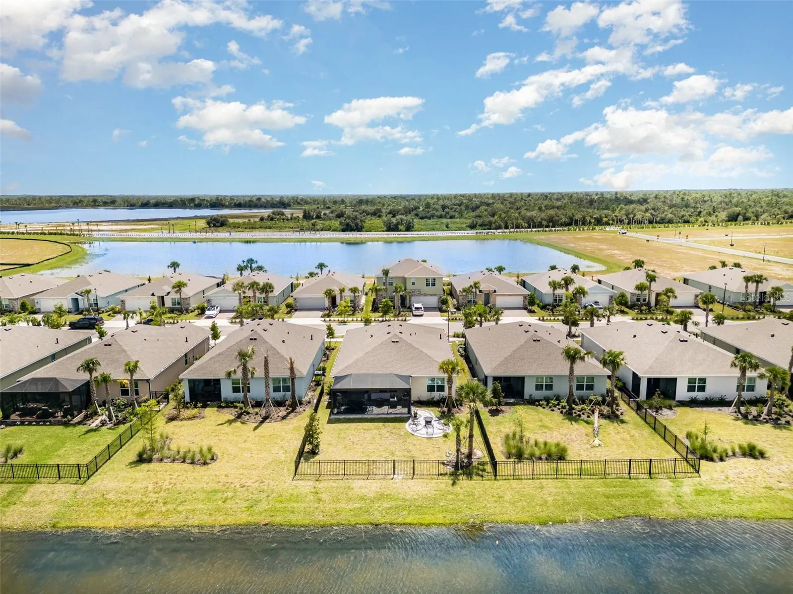 44525 PALM FROND DR
