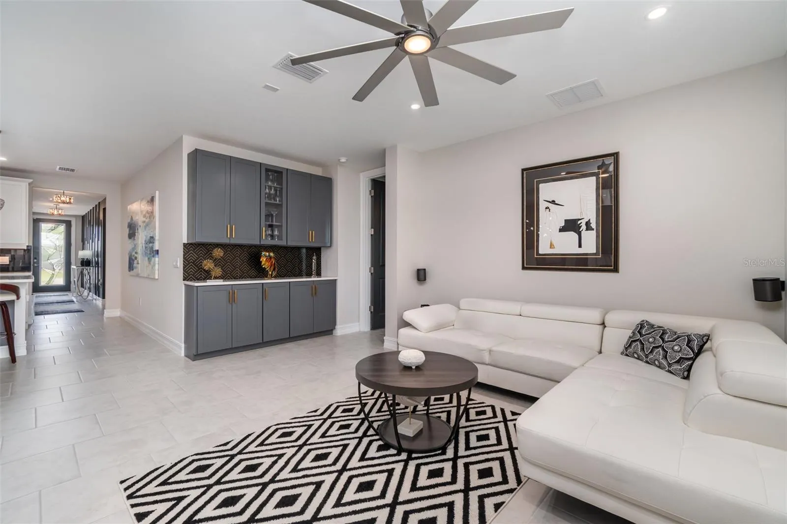44525 PALM FROND DR
