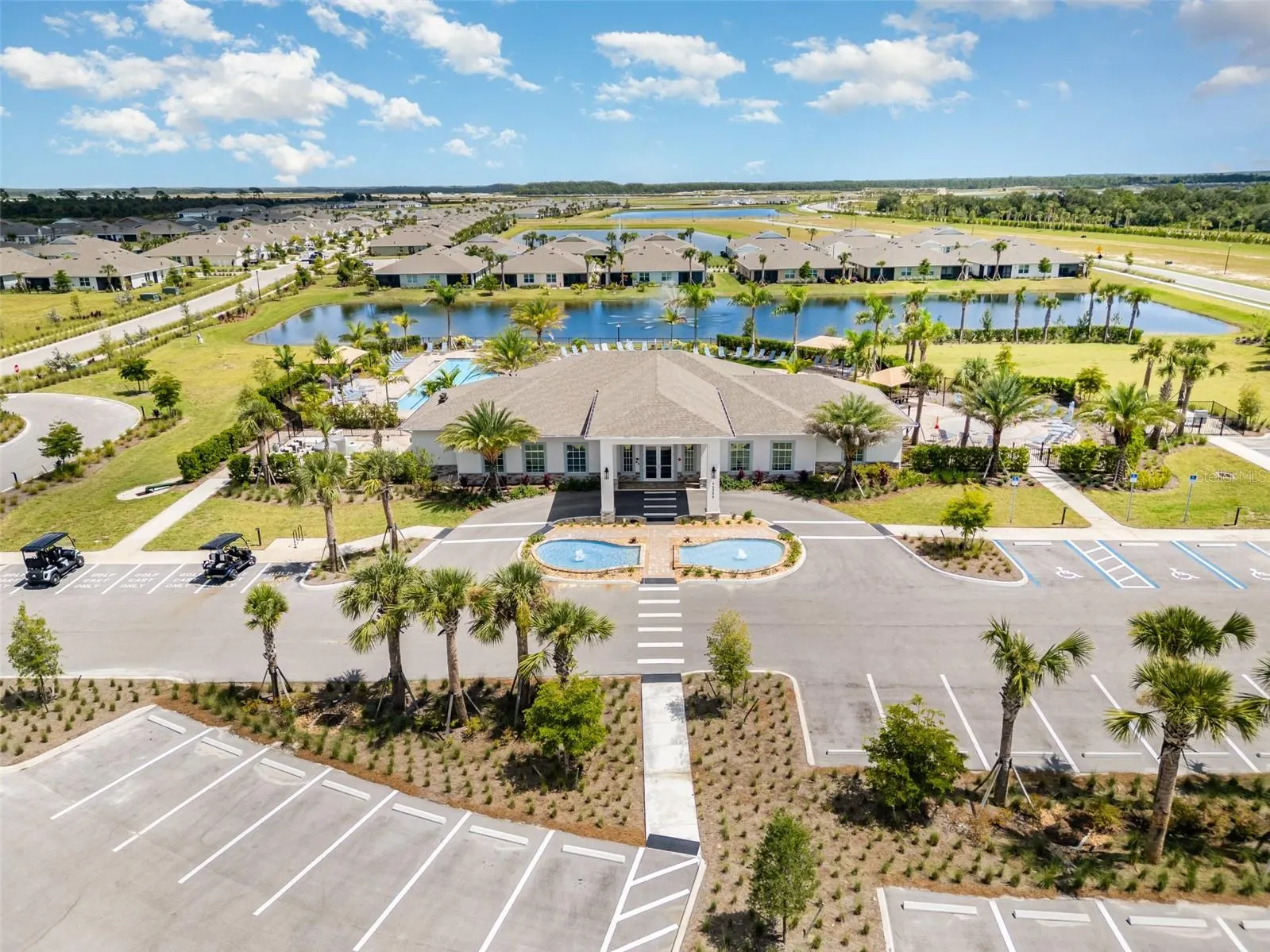 44525 PALM FROND DR