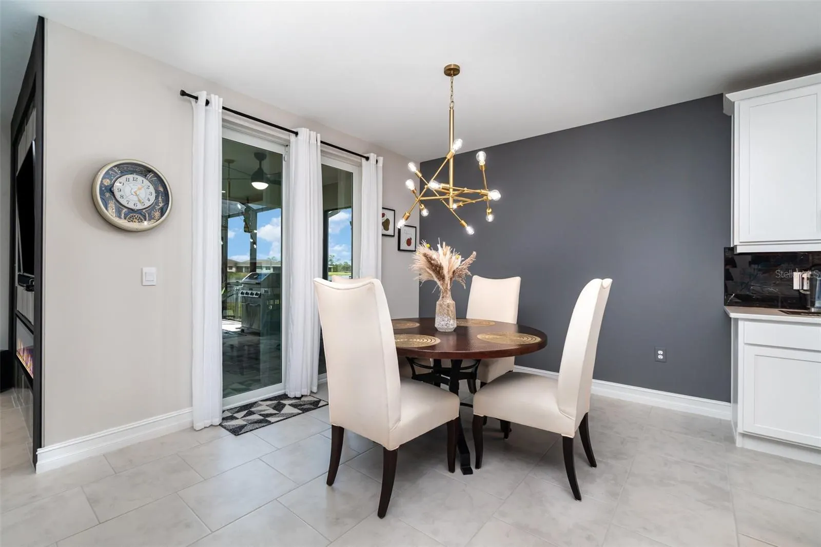 44525 PALM FROND DR