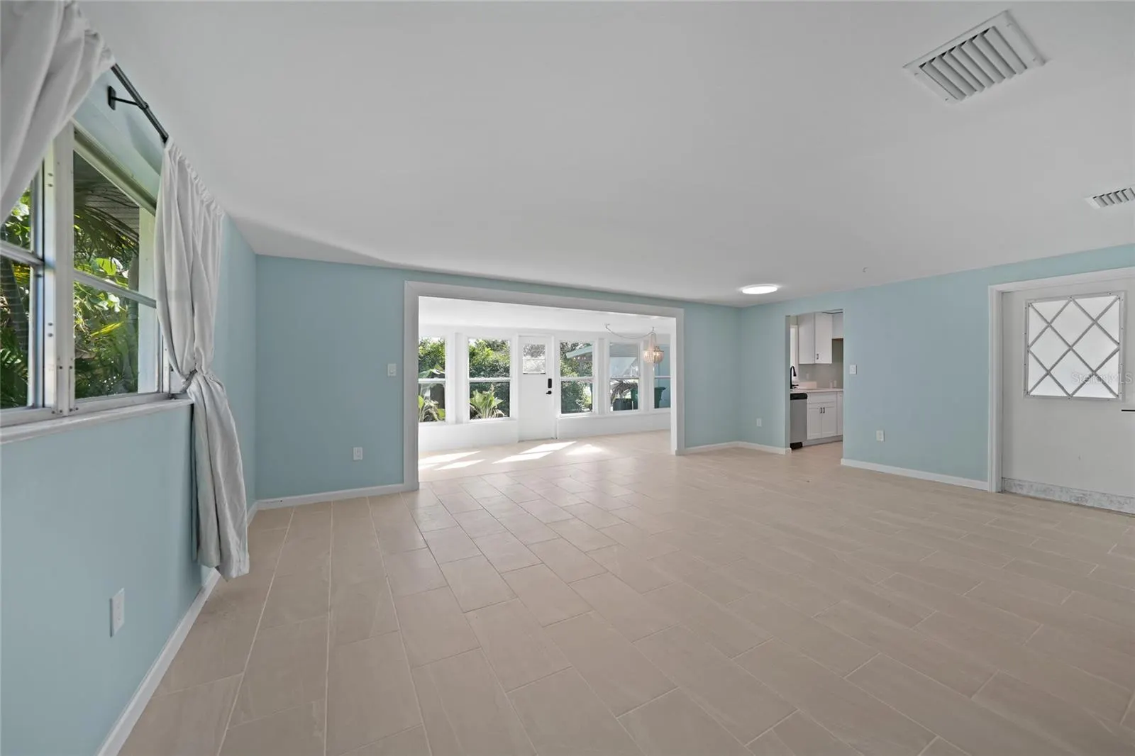 146 FRANCIS DR NE
