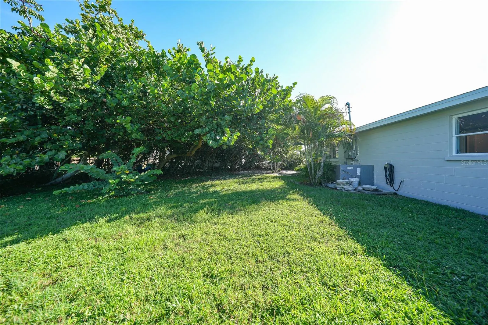 146 FRANCIS DR NE