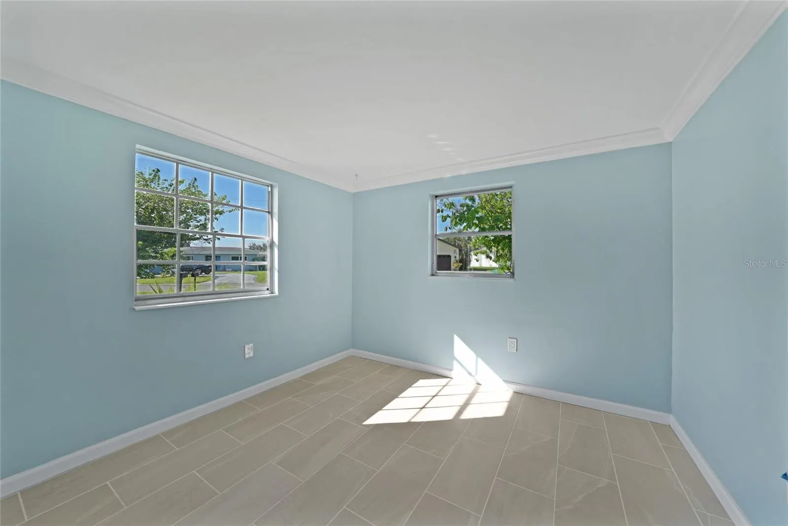 146 FRANCIS DR NE