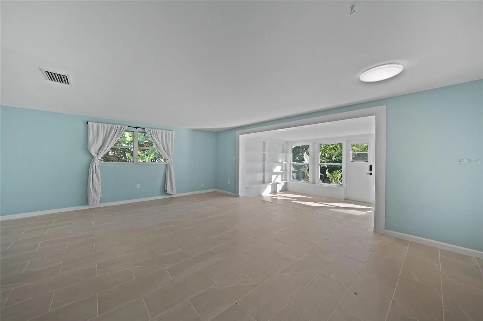146 FRANCIS DR NE