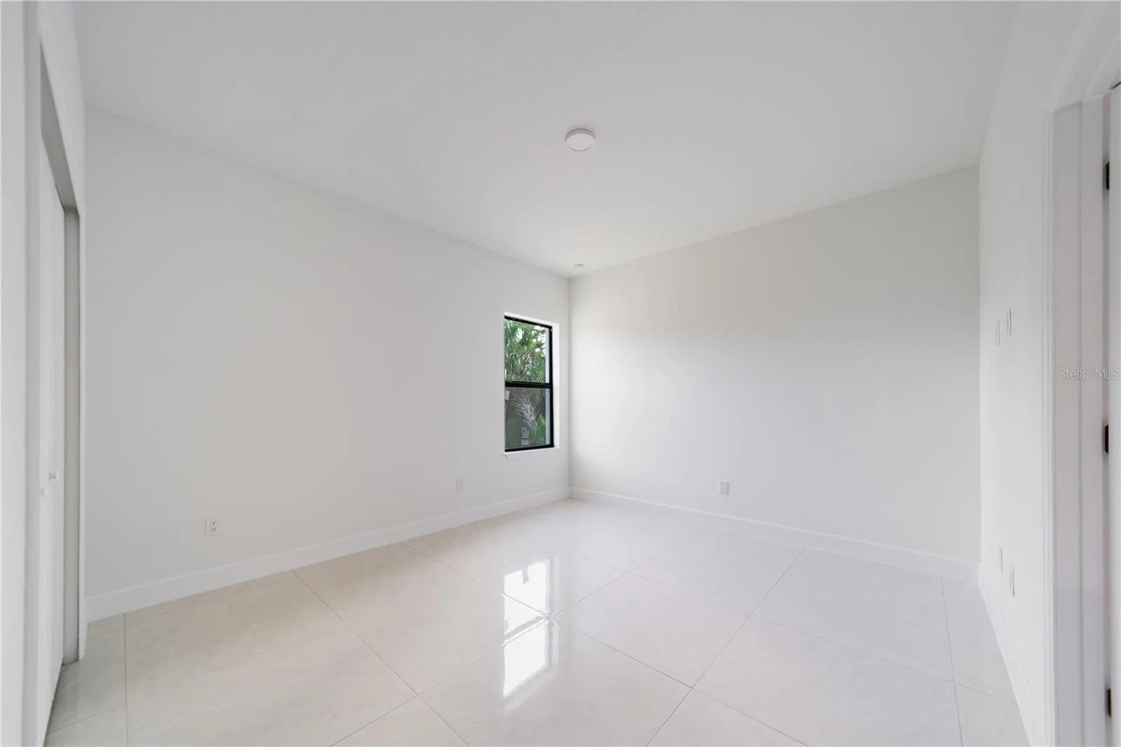 15089 ALDAMA CIR