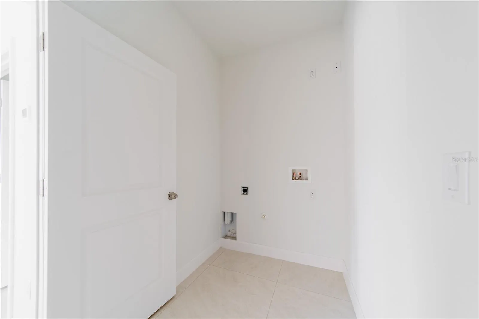 15089 ALDAMA CIR
