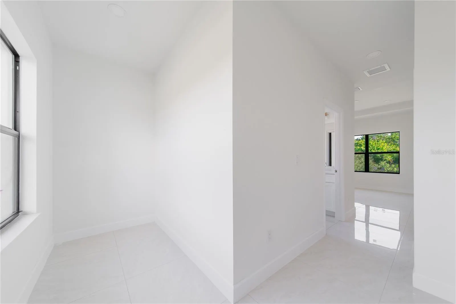 15089 ALDAMA CIR