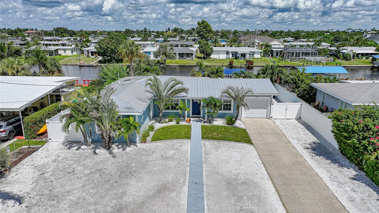 21812 EDGEWATER DR