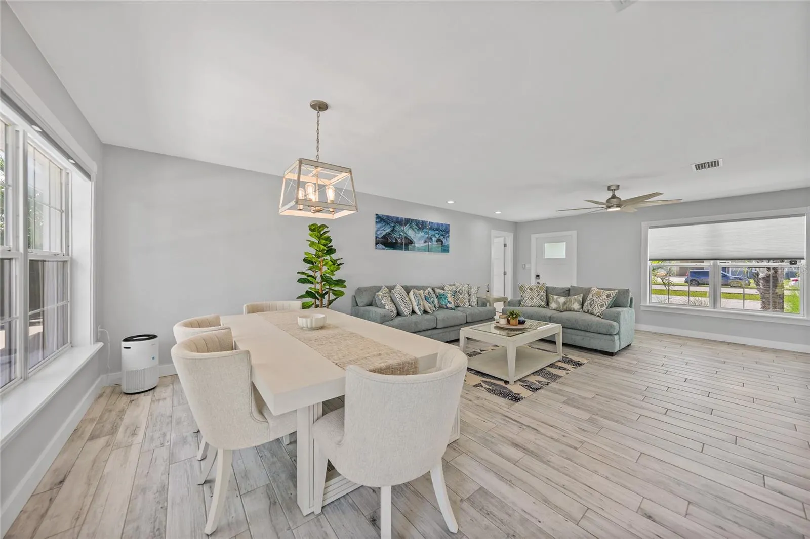 21812 EDGEWATER DR