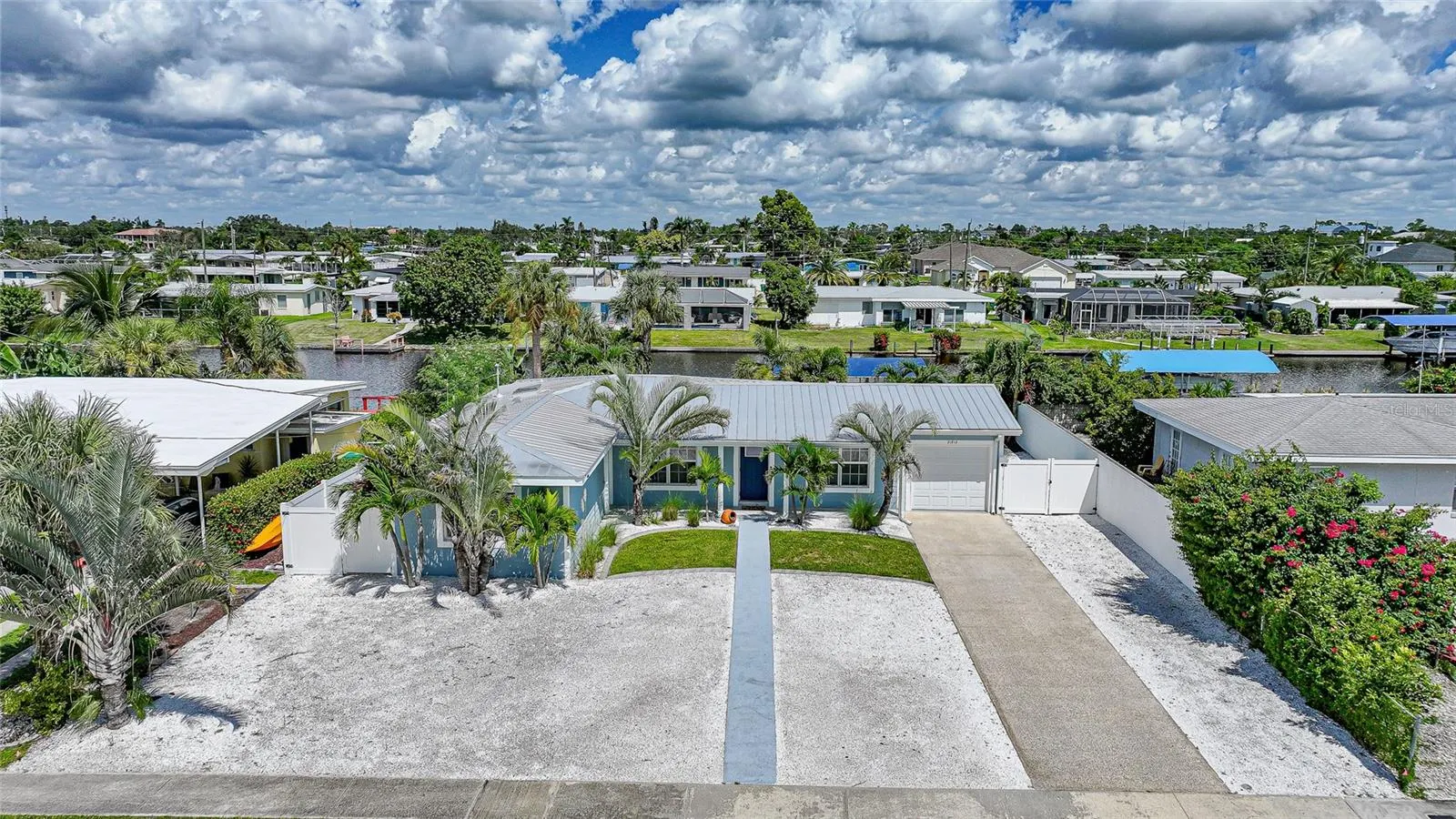21812 EDGEWATER DR