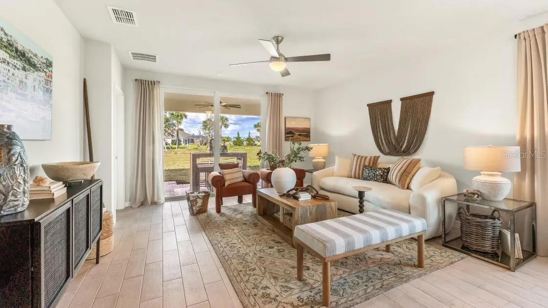 4815 SCHUBERT TRL