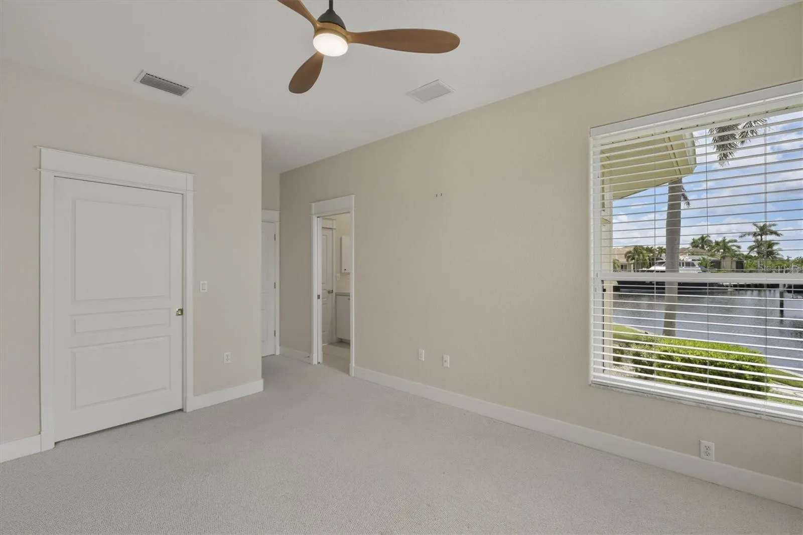 1700 LOS ALAMOS DR