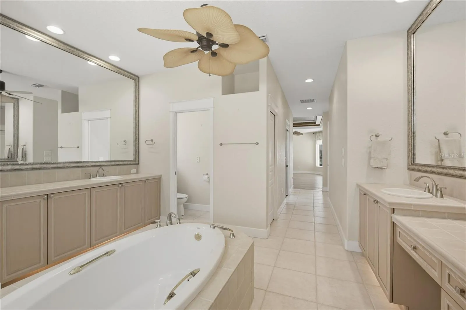 1700 LOS ALAMOS DR