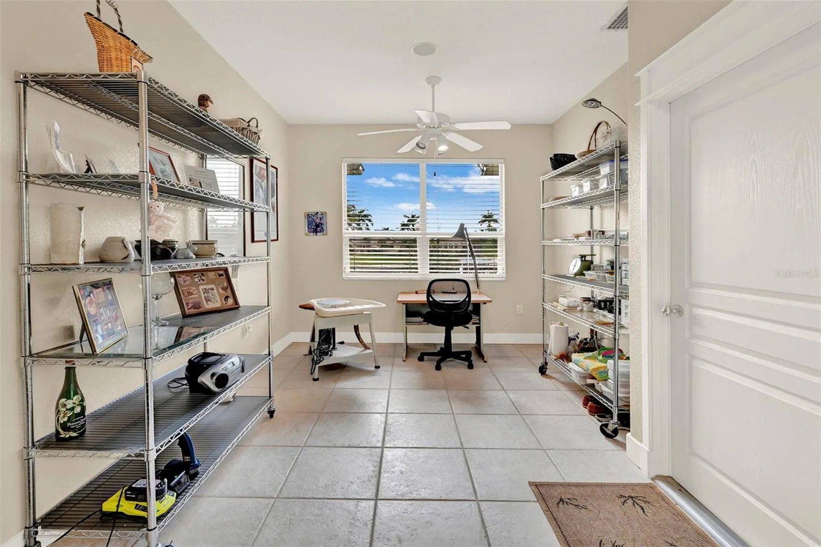 1700 LOS ALAMOS DR