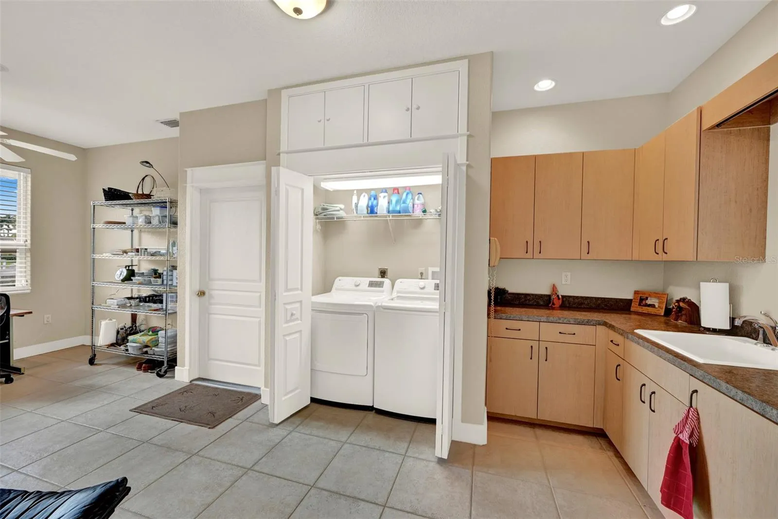 1700 LOS ALAMOS DR
