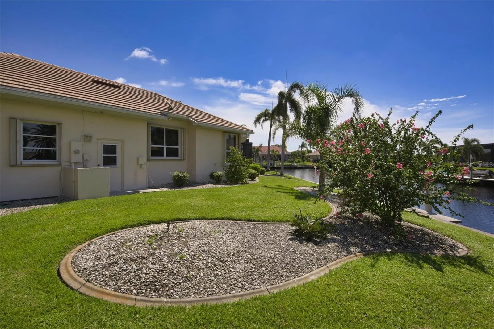 1700 LOS ALAMOS DR