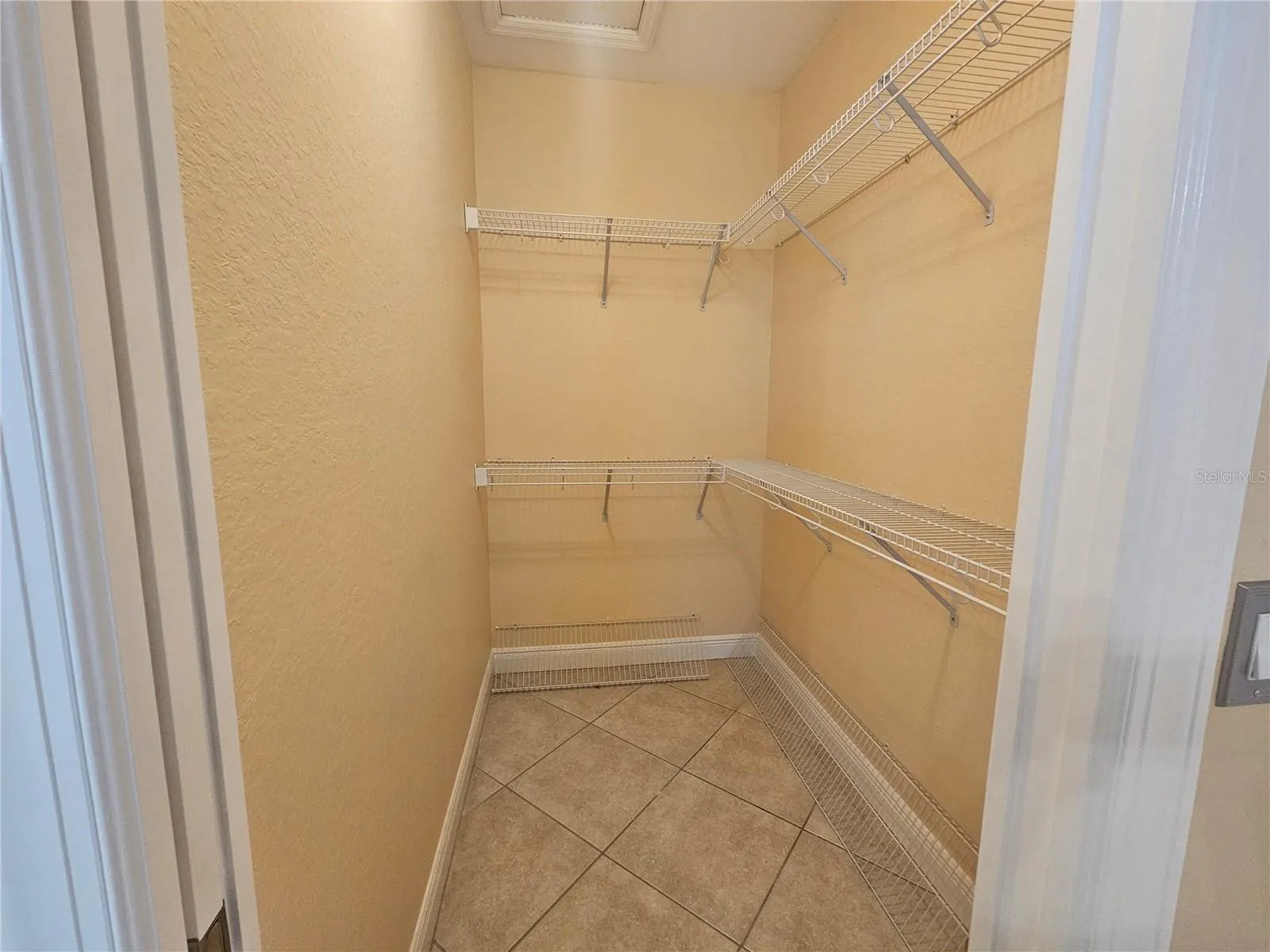 231 CULTURAL PARK BLVD S #C, #C