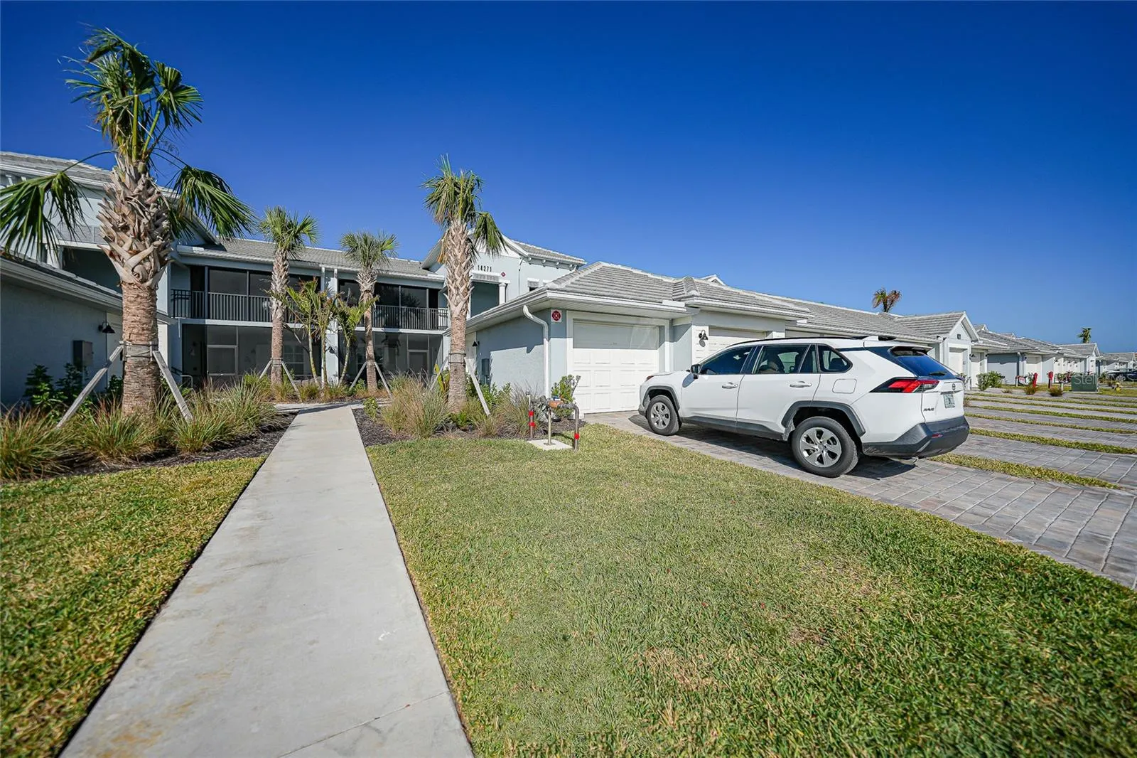 14271 HERITAGE LANDING BLVD #1526, #1526