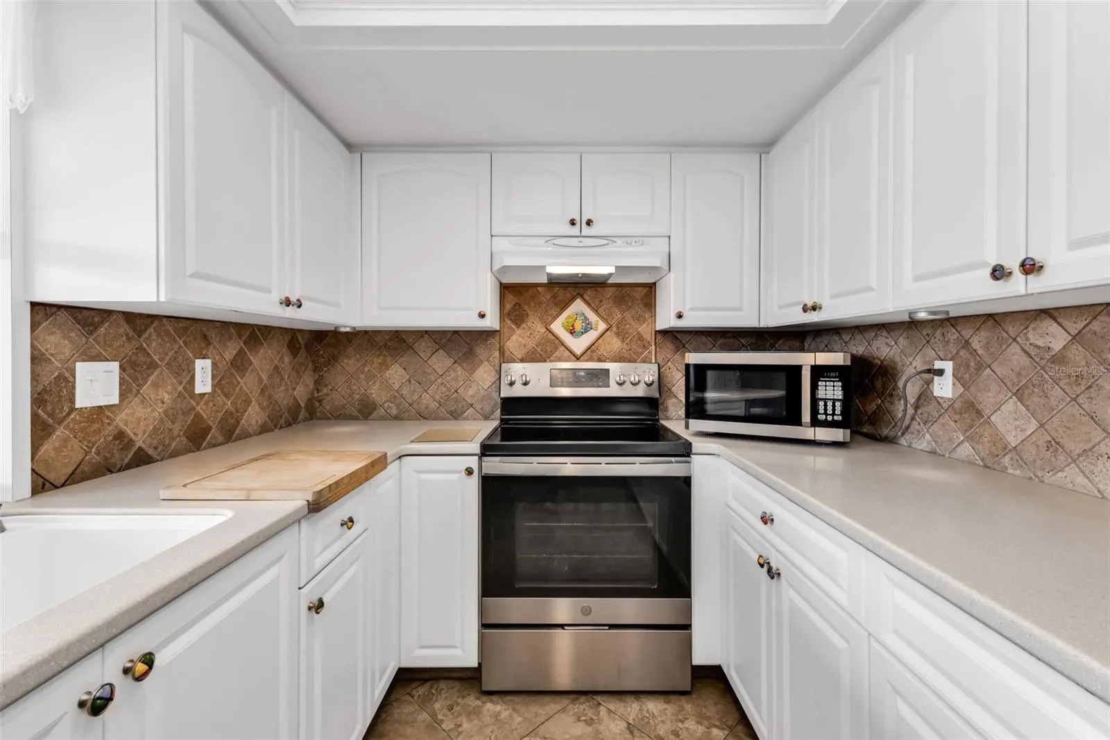 1565 SAN MARINO CT