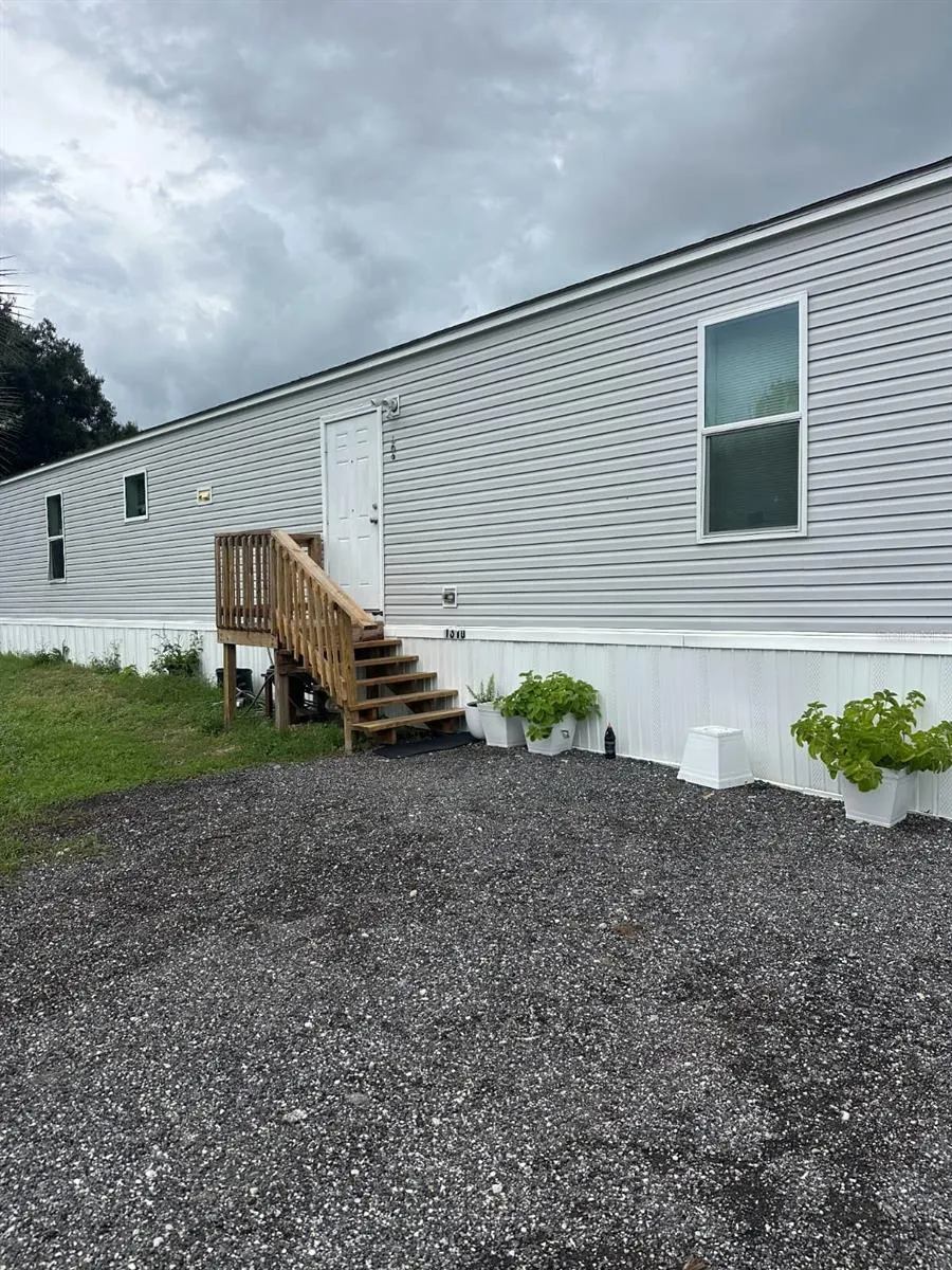 1310 SHANON LANE