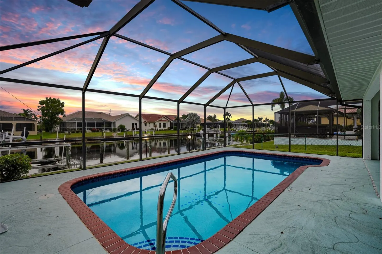 260 CORONADO DR