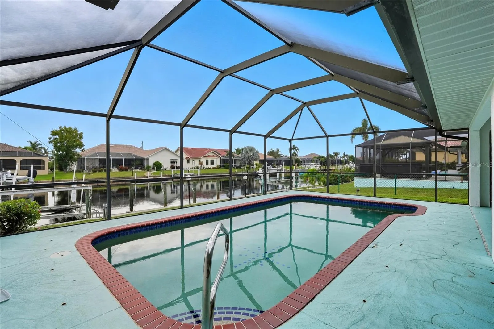 260 CORONADO DR