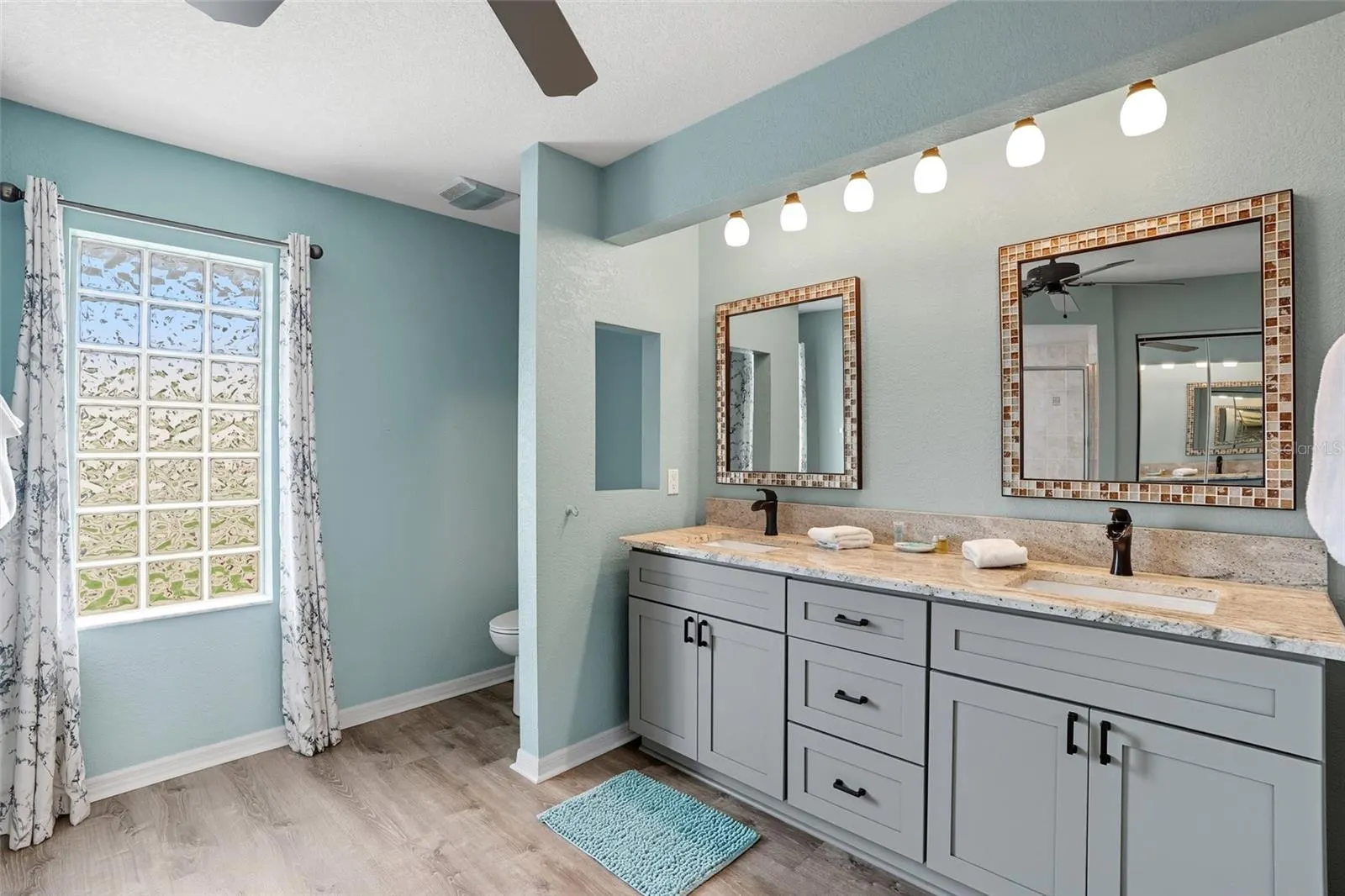 260 CORONADO DR